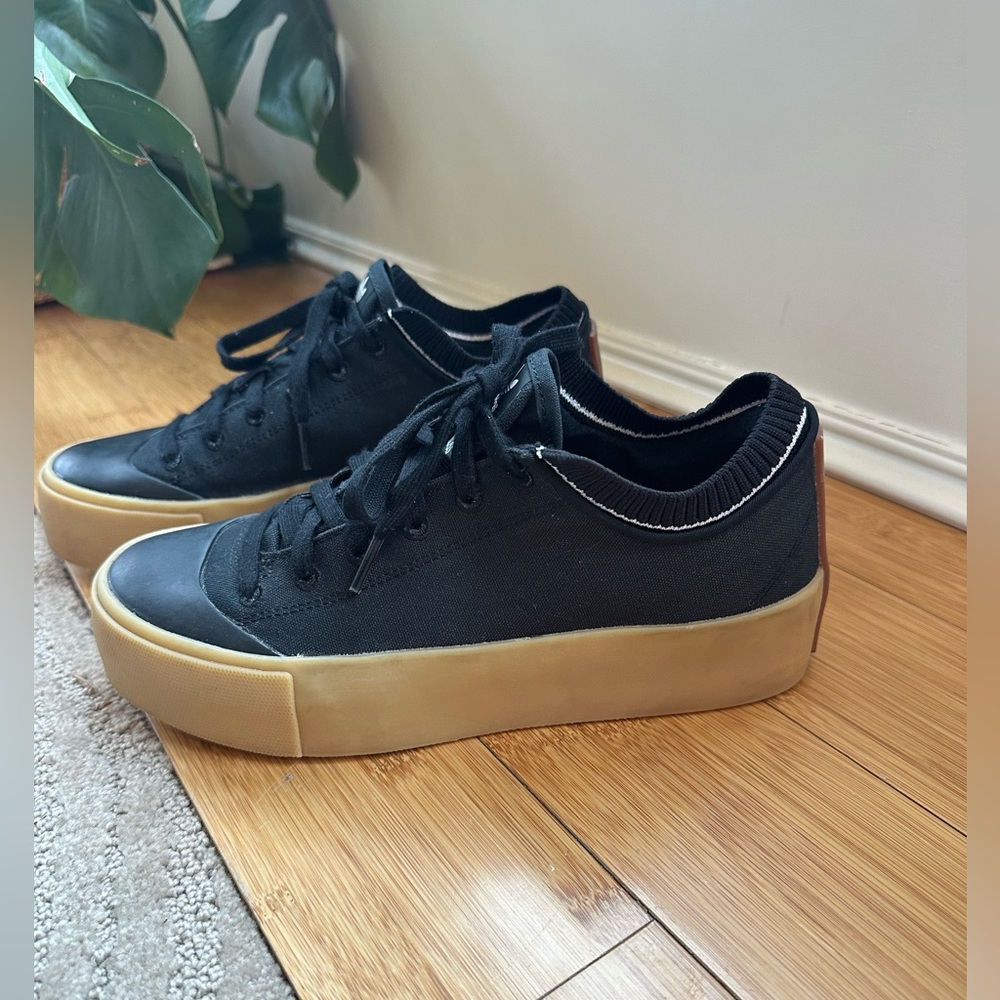 Adidas Women’s Karlie Kloss x Trainer XX92 'Black White Gum' size 7 1/2